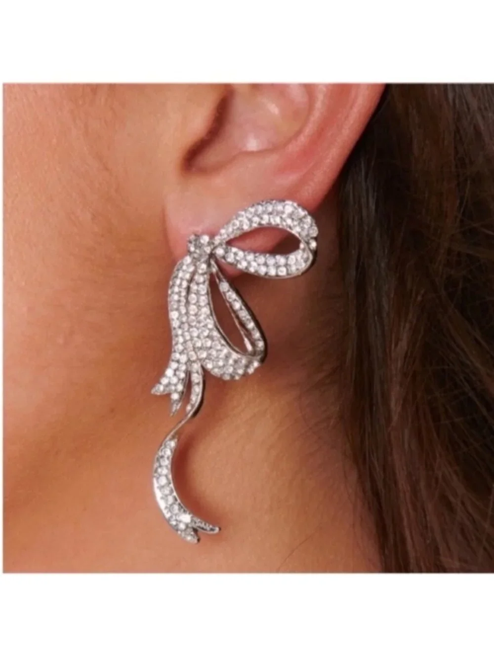 New! Silver Bow Rhinestone Earrings (1039) NWOT